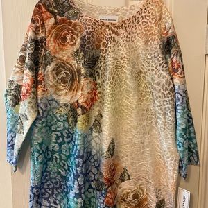 Alfred Dunner Women's Top beautiful colors, new with tags, excellent condition